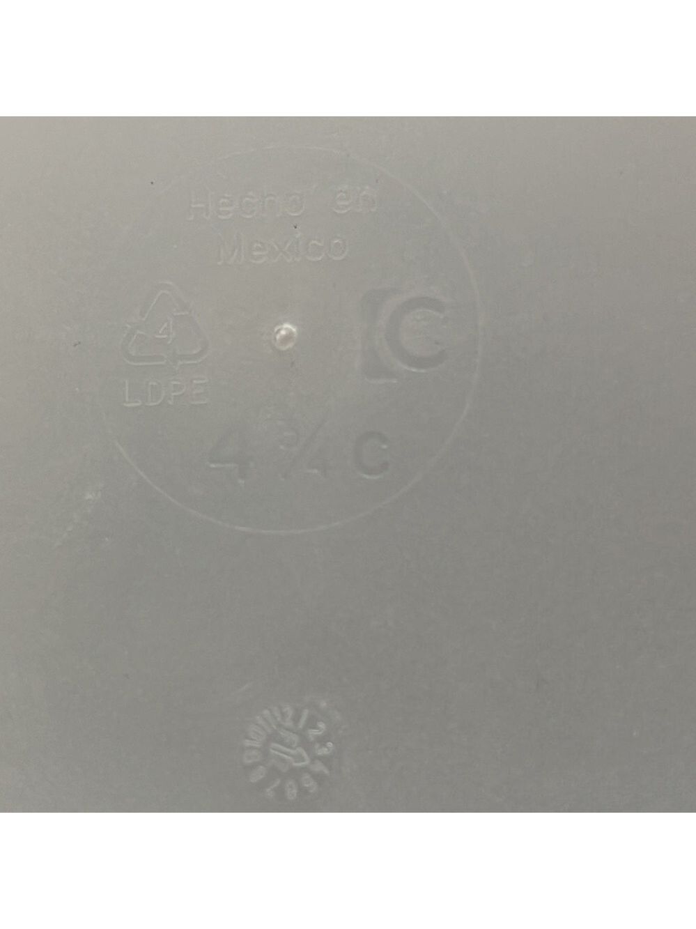 Tupperware 4 3/4Cup Festive Container❤️🔥❤️🔥 - Picture 4 of 5
